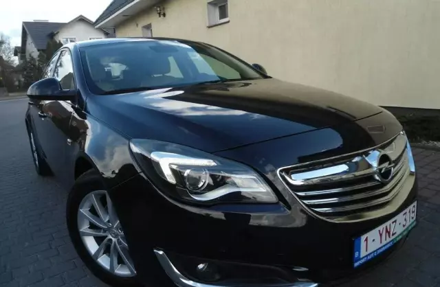 OPEL Insignia 