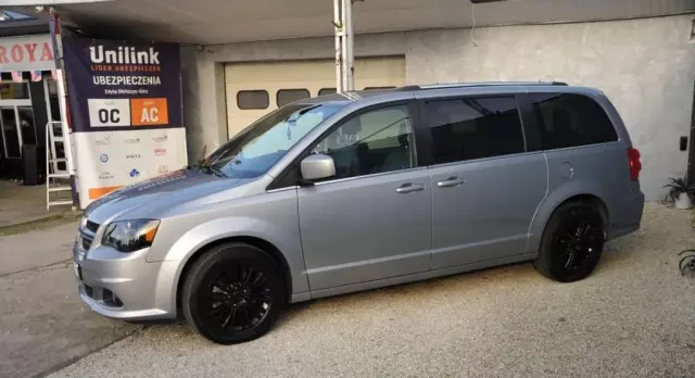 DODGE Grand Caravan 