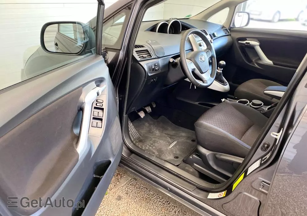 TOYOTA Verso 1.8 Sol plus EU5 7os