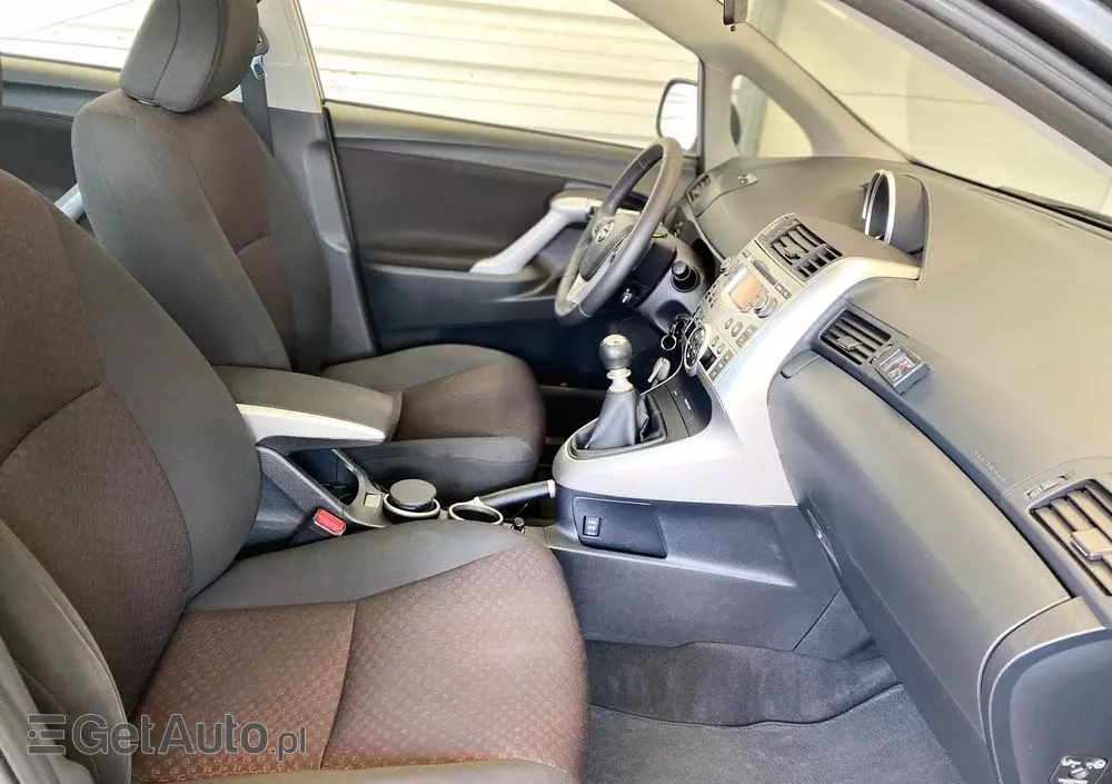 TOYOTA Verso 1.8 Sol plus EU5 7os