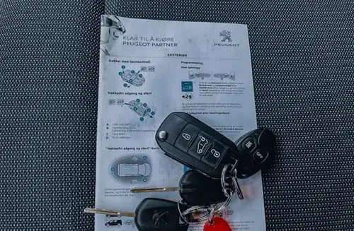 PEUGEOT Partner 
