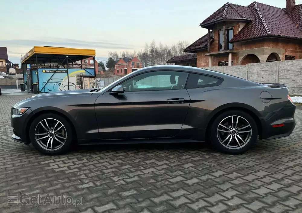 FORD Mustang 2.3 EcoBoost