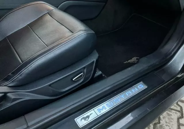 FORD Mustang 2.3 EcoBoost