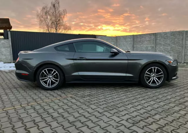 FORD Mustang 2.3 EcoBoost
