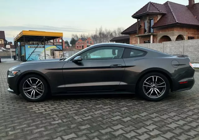 FORD Mustang 2.3 EcoBoost