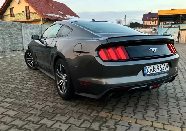 FORD Mustang 2.3 EcoBoost