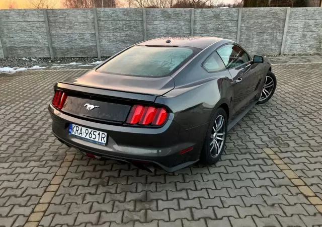 FORD Mustang 2.3 EcoBoost