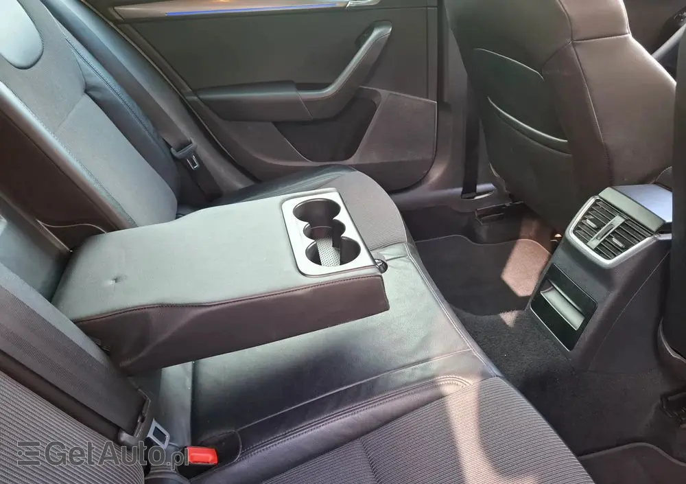 SKODA Octavia 1.6 TDI Premium Edition