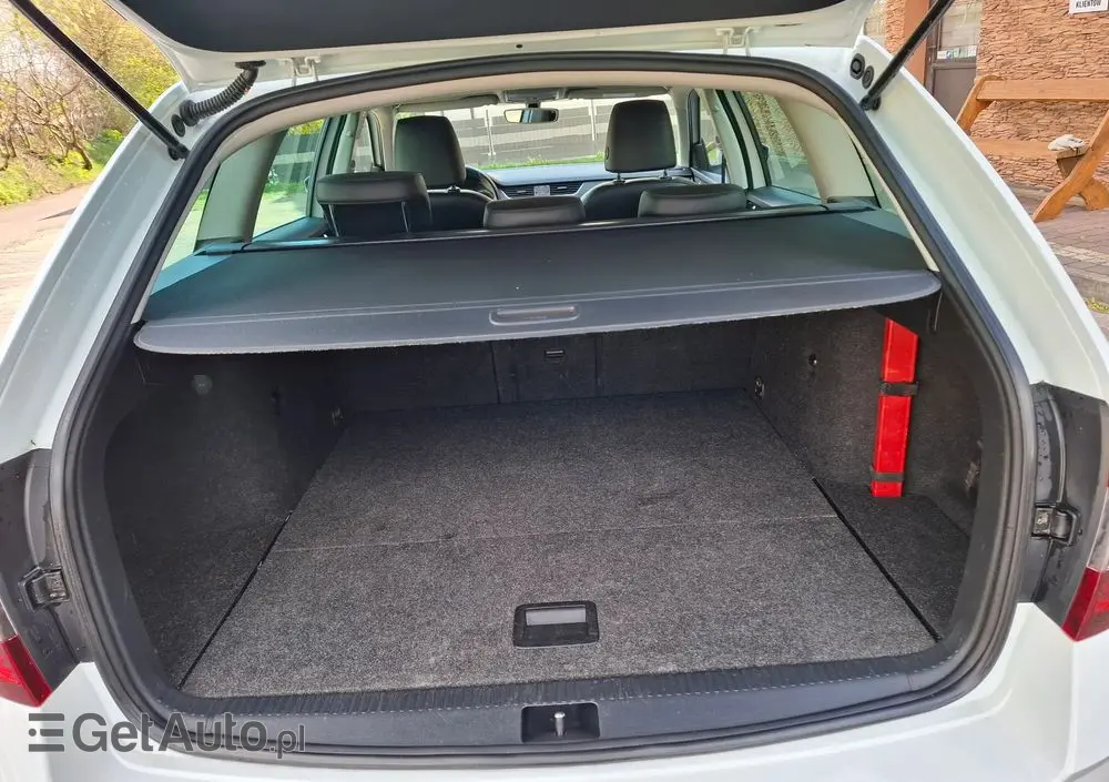 SKODA Octavia 1.6 TDI Premium Edition