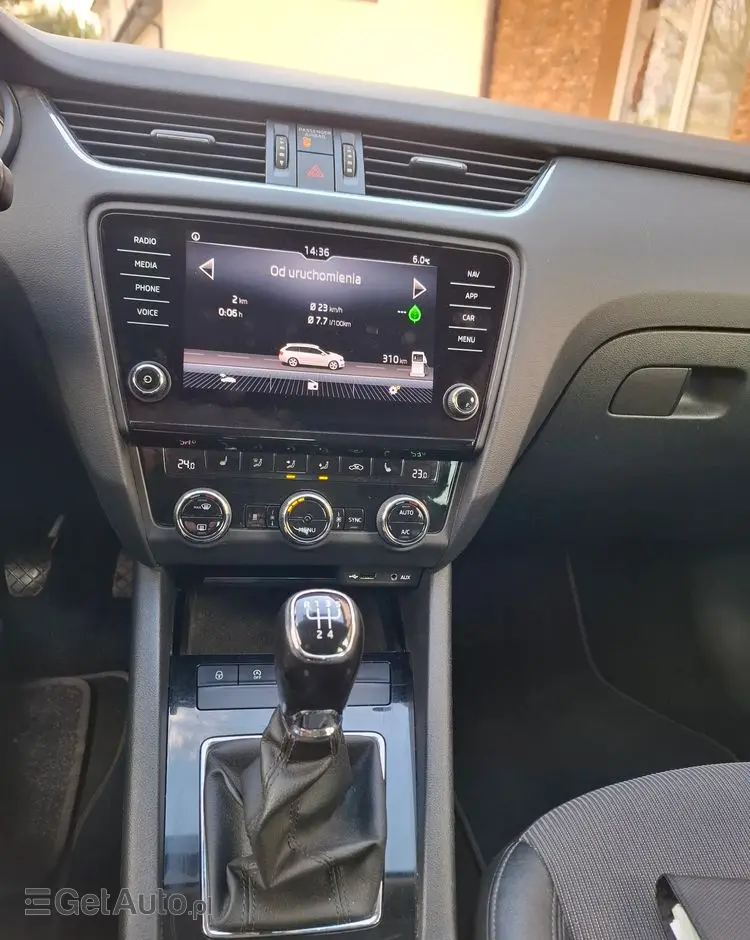 SKODA Octavia 1.6 TDI Premium Edition