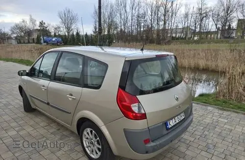 RENAULT Grand Scenic 