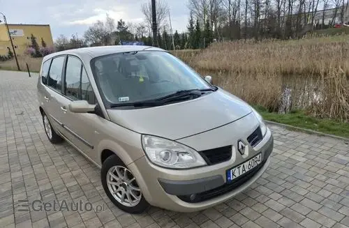 RENAULT Grand Scenic 