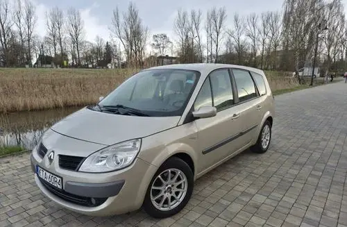 RENAULT Grand Scenic 