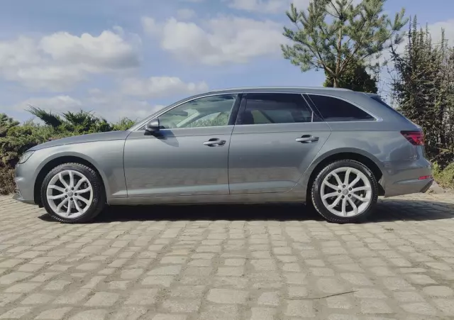 AUDI A4 Avant 35 TFSI S tronic