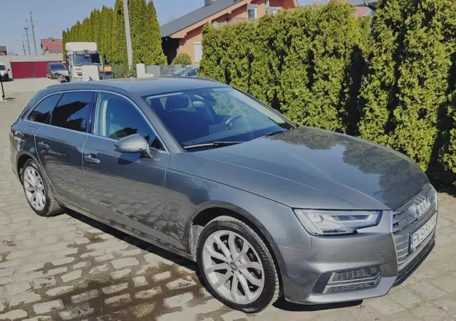 AUDI A4 Avant 35 TFSI S tronic