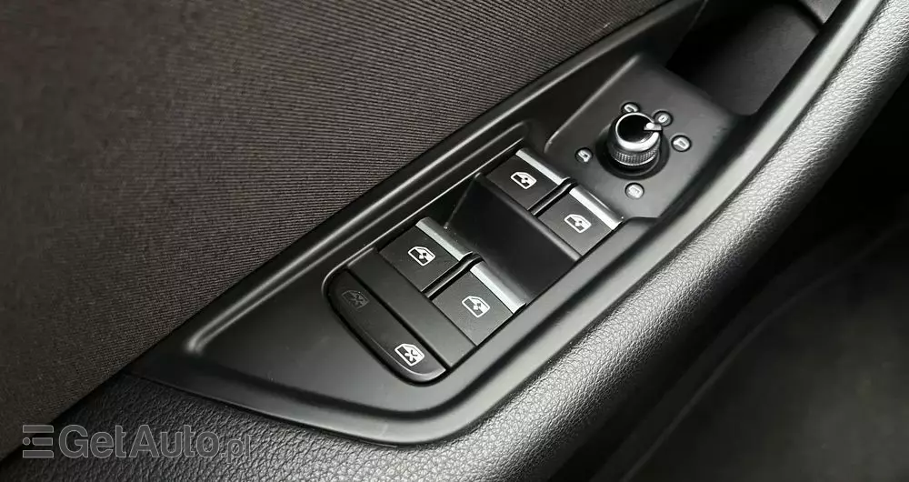 AUDI A4 35 TDI mHEV Advanced S tronic