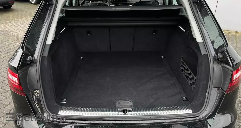 AUDI A4 35 TDI mHEV Advanced S tronic