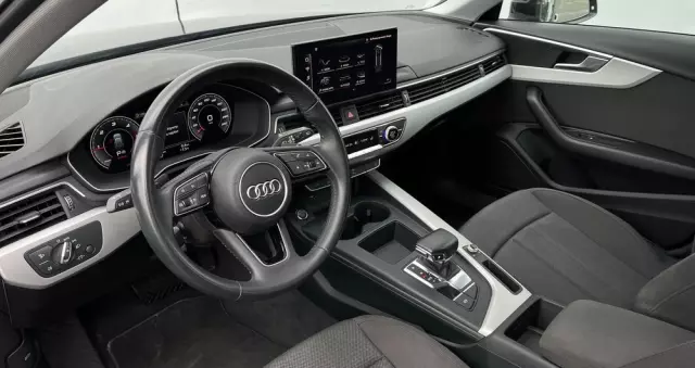 AUDI A4 35 TDI mHEV Advanced S tronic