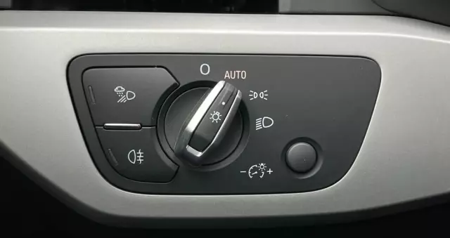 AUDI A4 35 TDI mHEV Advanced S tronic