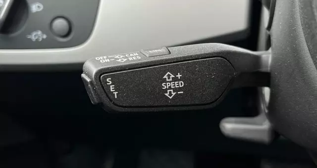 AUDI A4 35 TDI mHEV Advanced S tronic