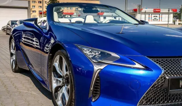 LEXUS LC 