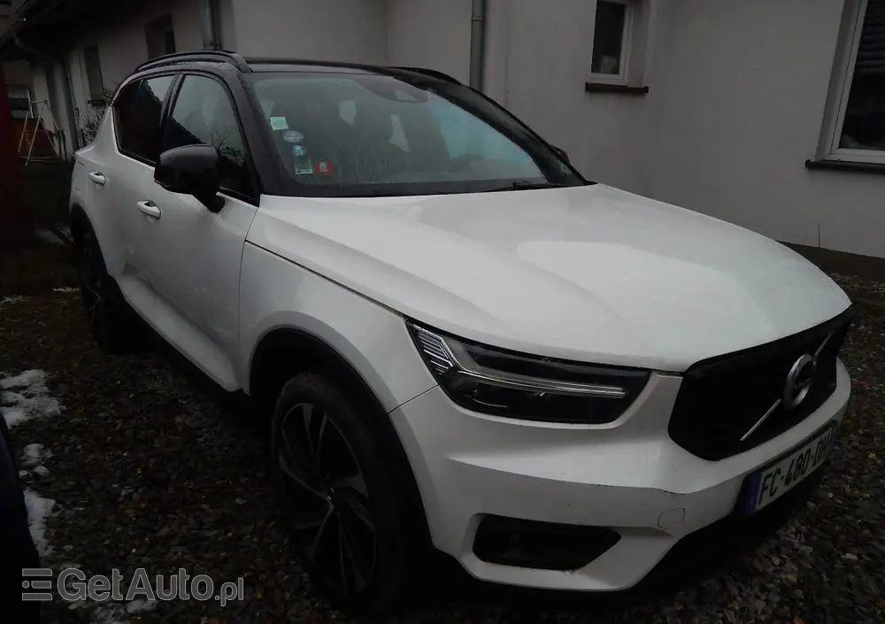 VOLVO XC 40 T4 AWD R-Design