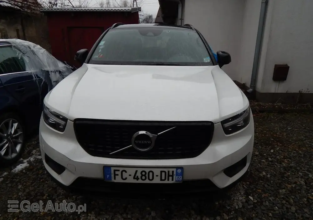 VOLVO XC 40 T4 AWD R-Design