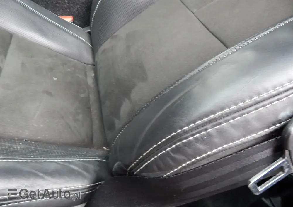 VOLVO XC 40 T4 AWD R-Design