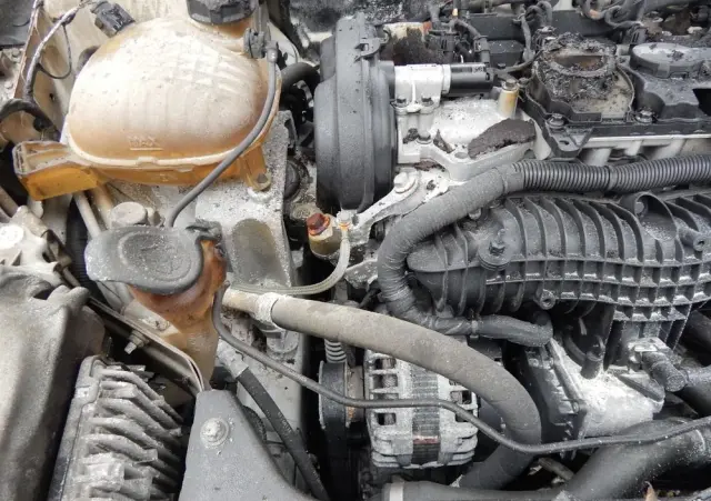 VOLVO XC 40 T4 AWD R-Design