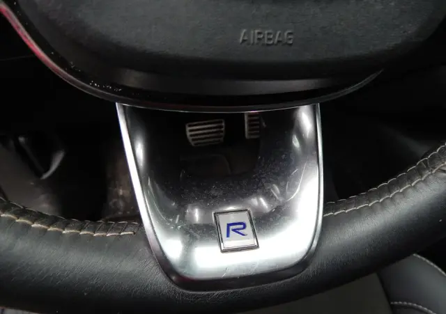 VOLVO XC 40 T4 AWD R-Design