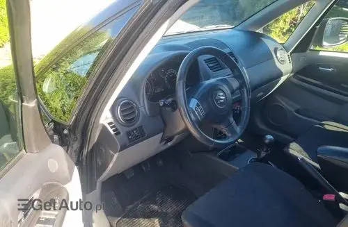 SUZUKI SX4 