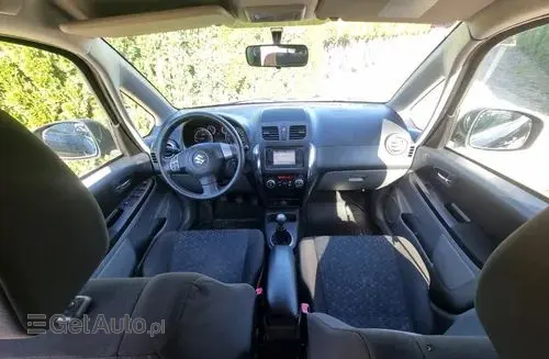 SUZUKI SX4 