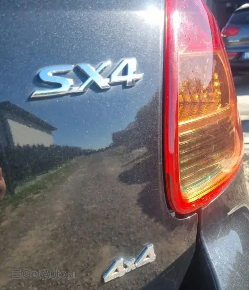 SUZUKI SX4 