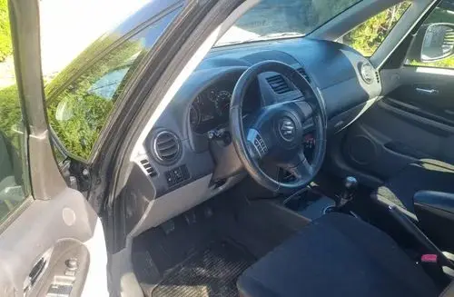 SUZUKI SX4 