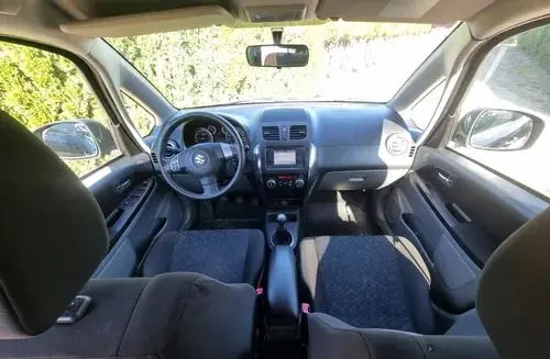 SUZUKI SX4 