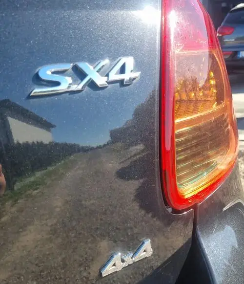 SUZUKI SX4 