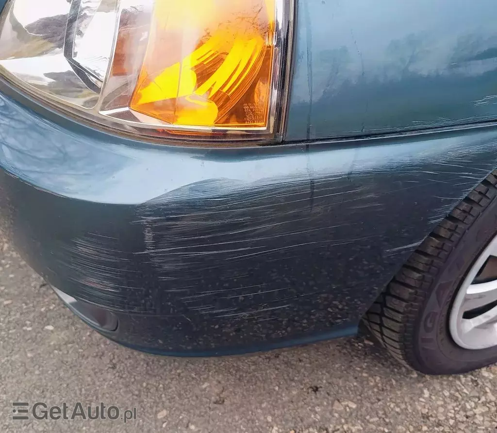 KIA Rio 1.3 i (82 KM)