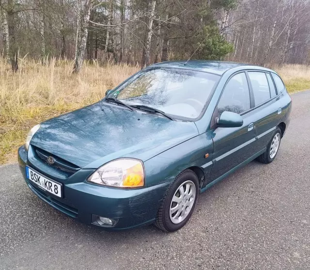 KIA Rio 1.3 i (82 KM)