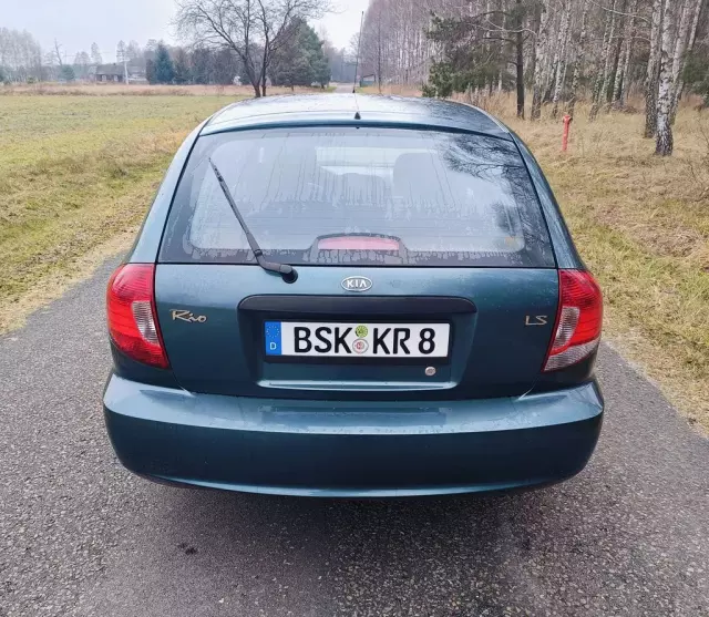 KIA Rio 1.3 i (82 KM)