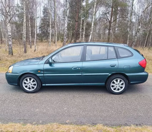 KIA Rio 1.3 i (82 KM)