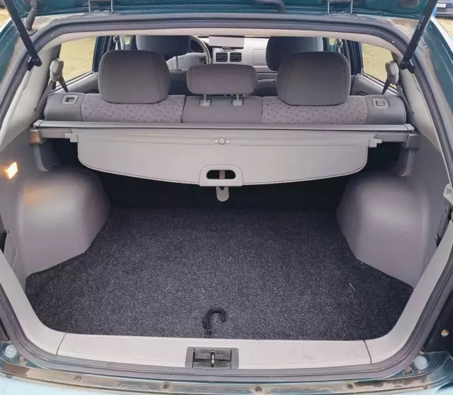 KIA Rio 1.3 i (82 KM)