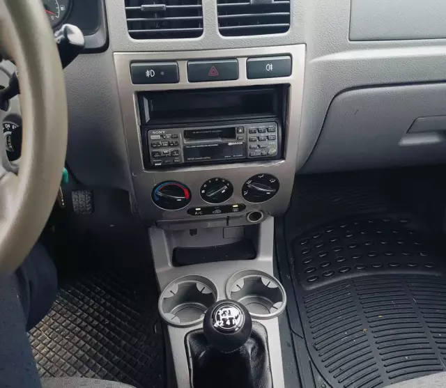 KIA Rio 1.3 i (82 KM)