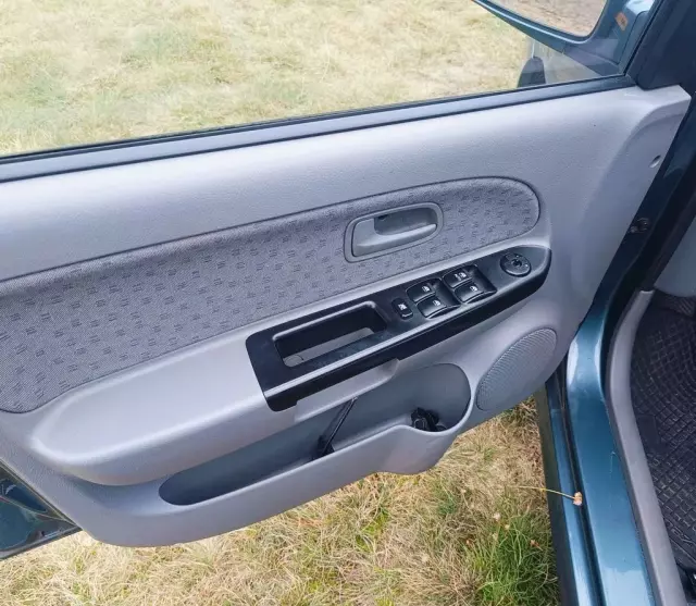 KIA Rio 1.3 i (82 KM)