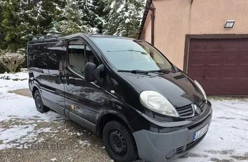RENAULT Trafic 