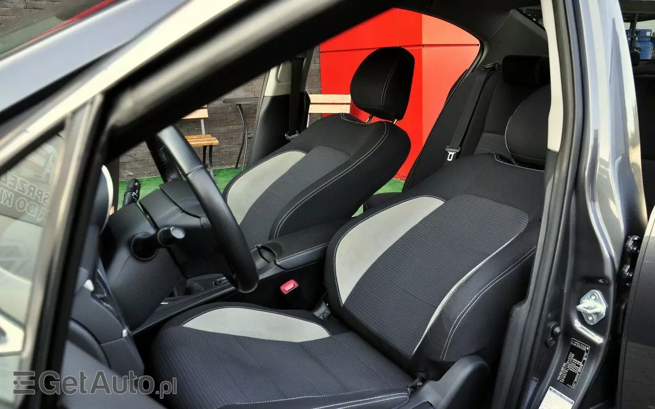 TOYOTA Avensis 1.8 Premium