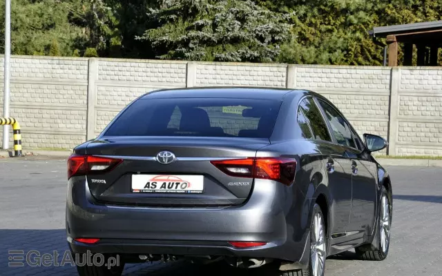 TOYOTA Avensis 1.8 Premium