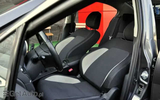 TOYOTA Avensis 1.8 Premium