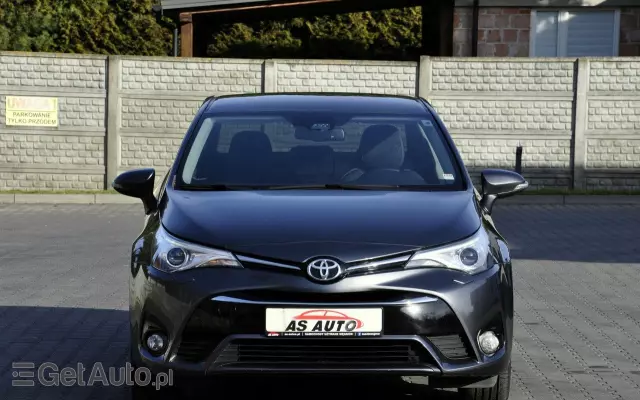 TOYOTA Avensis 1.8 Premium