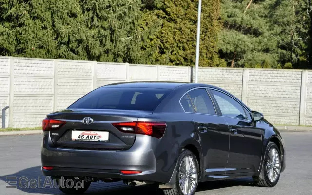 TOYOTA Avensis 1.8 Premium