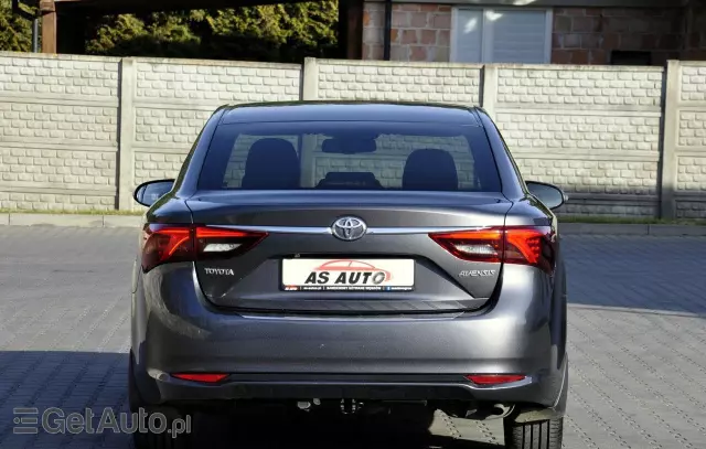 TOYOTA Avensis 1.8 Premium